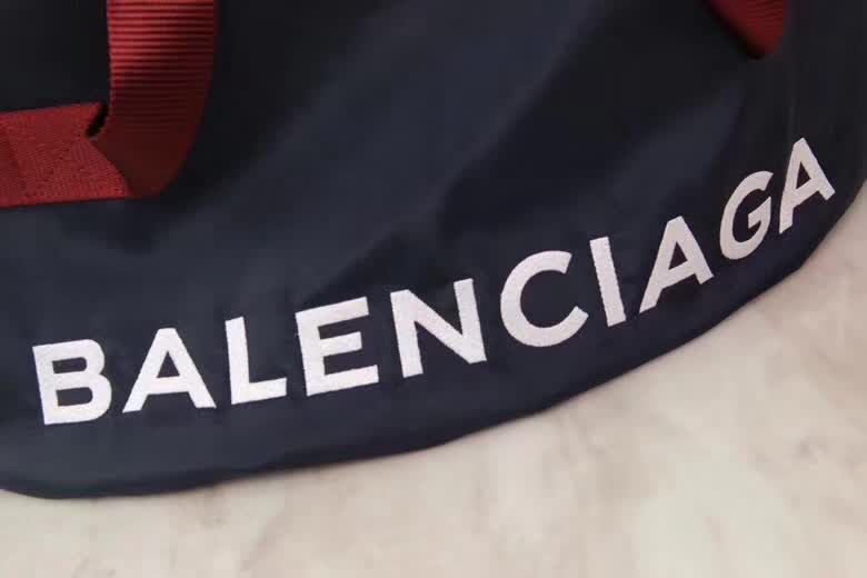BALENCIAG巴黎世家 超輕旅行袋 運動袋 日常凹造型袋  BL1088
